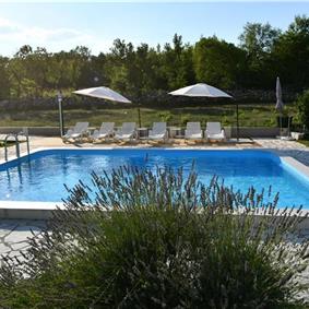 3 Bedroom Villa with Pool & Tennis Court near Sinj, sleeps 8